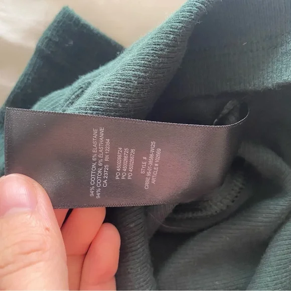 Aritzia homestretch Longsleeve - Picture 3 of 5